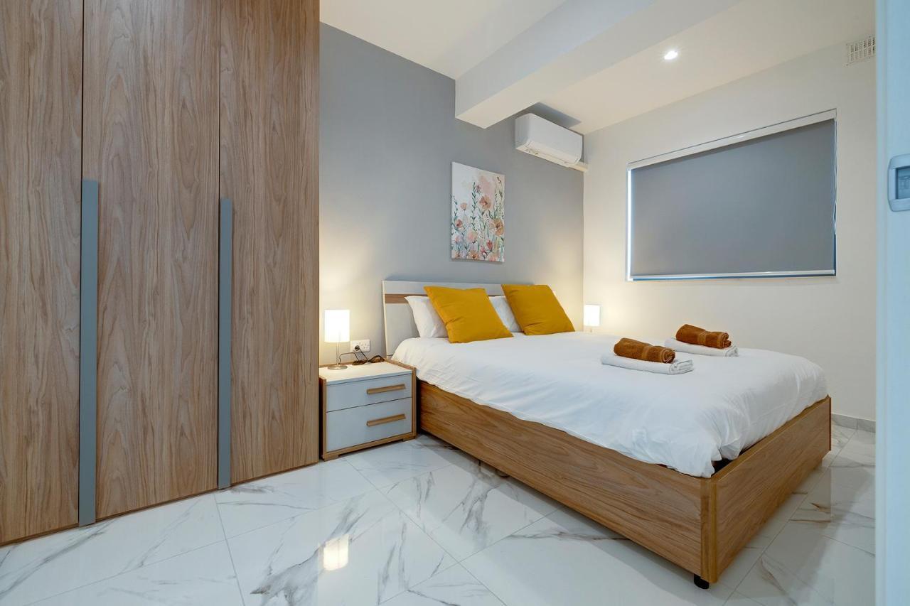 Location 2 Bedroom With Terrace Sliema