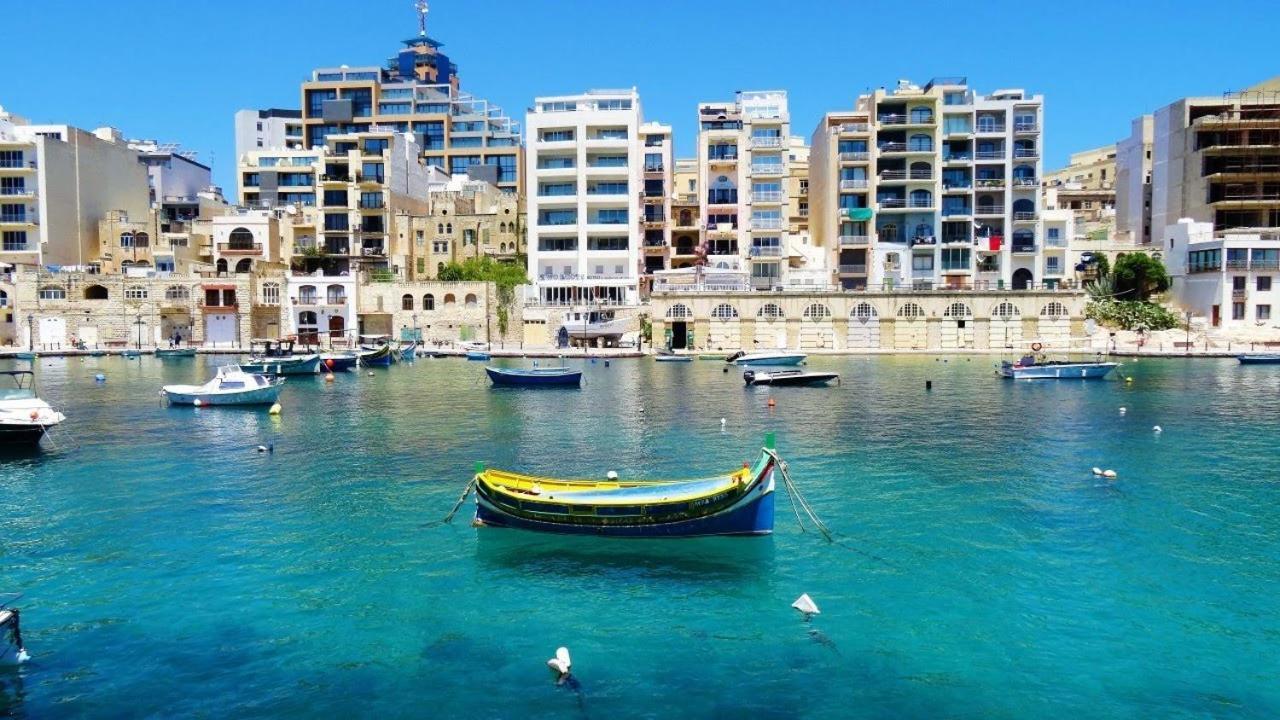 Location 2 Bedroom With Terrace * Sliema
