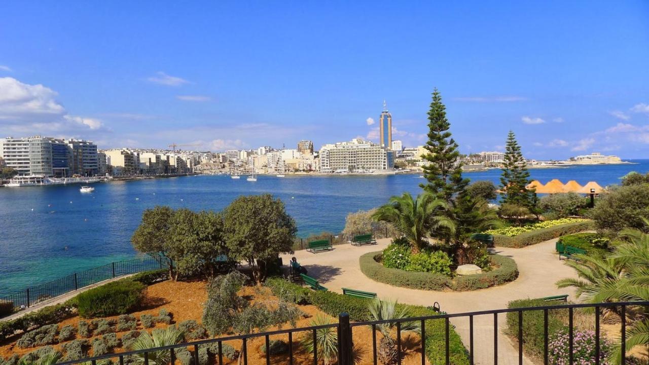 Location 2 Bedroom With Terrace Appartement *
